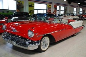 1957_oldsmobile_super_88_convertible_m